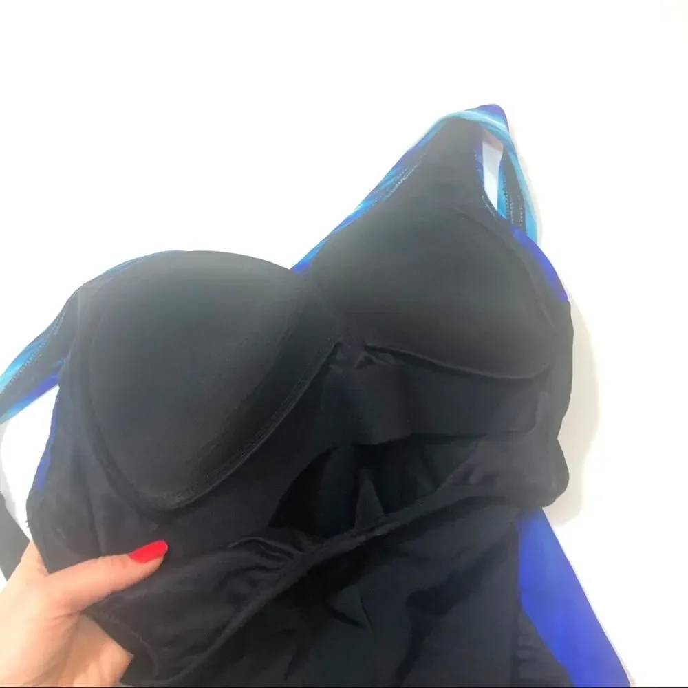 Women's Twister Chlorine Blue One Piece Swimsuit Size 10